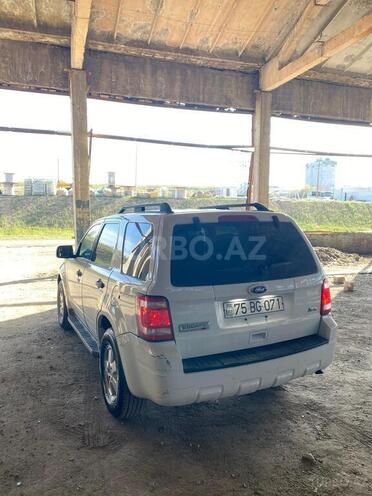 Ford Escape-6