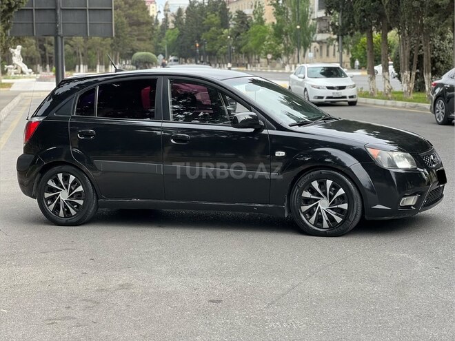 Kia Rio-4