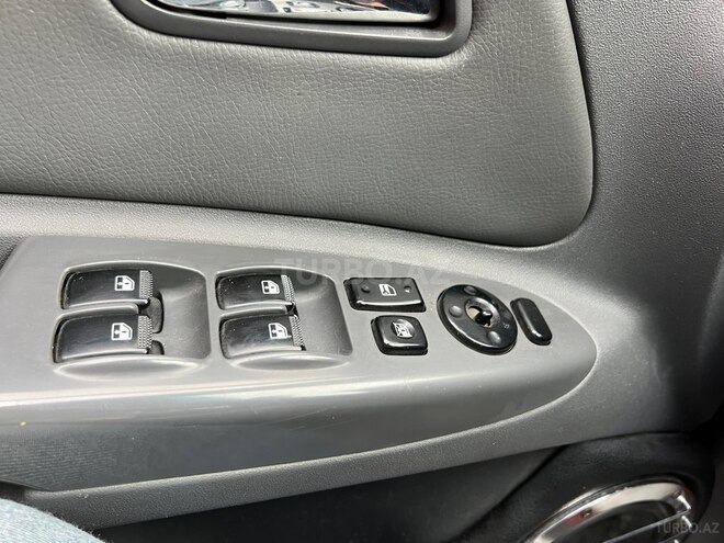 Kia Rio-10