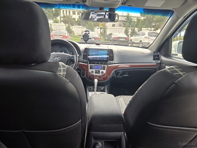 Hyundai Santa Fe-17