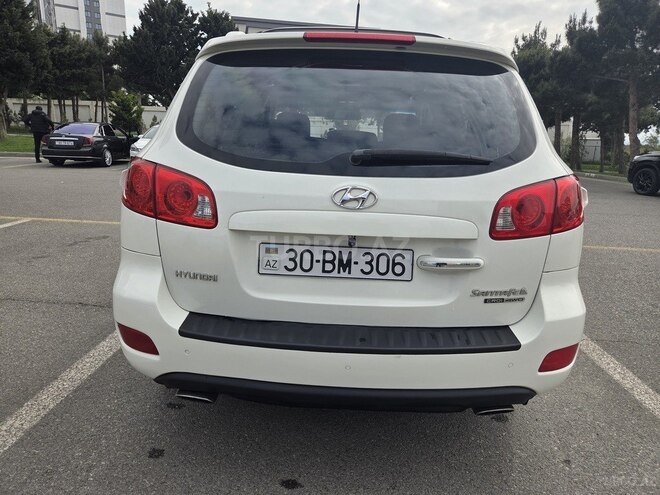 Hyundai Santa Fe-10