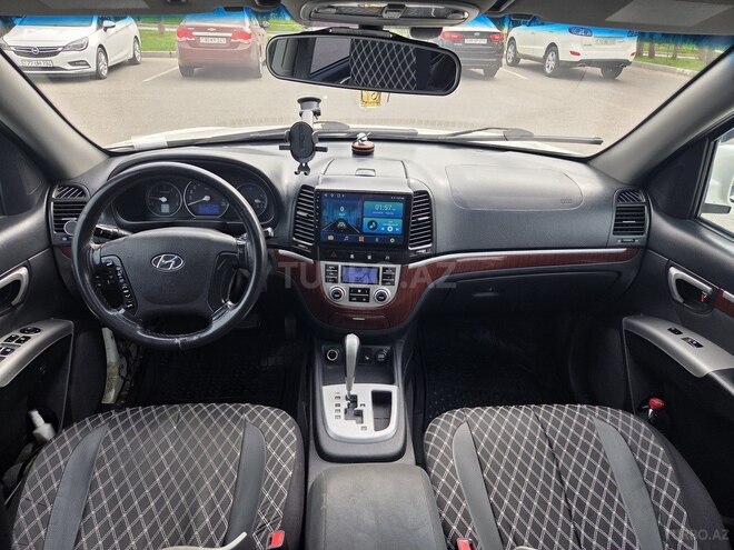 Hyundai Santa Fe-16