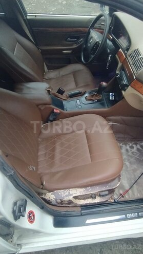 BMW 523-6