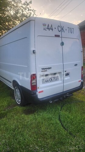Ford Transit-5