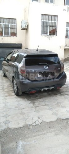 Toyota Prius C-7