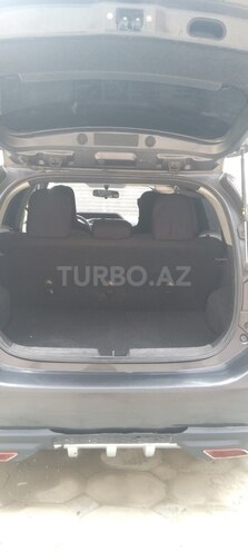 Toyota Prius C-6