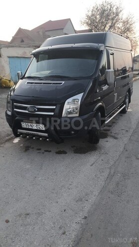 Ford Transit-4