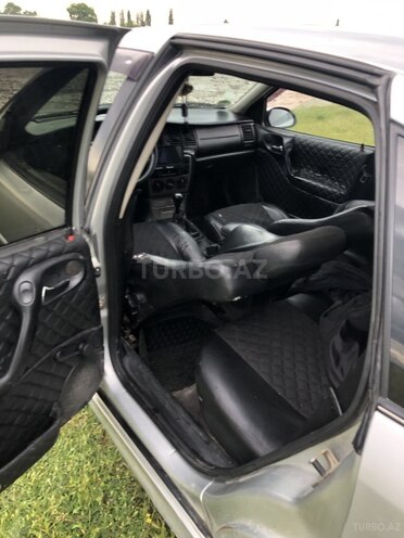 Opel Vectra-6