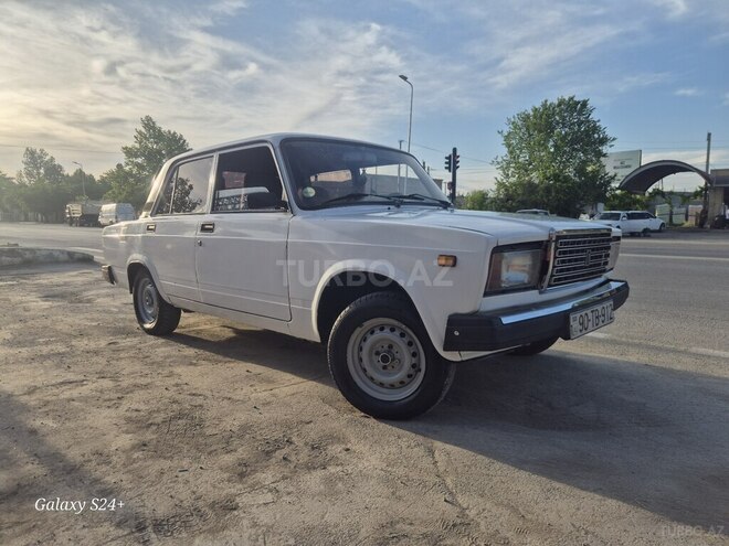 LADA (VAZ) 2107-5