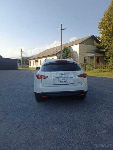 Infiniti FX35-12