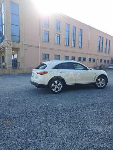 Infiniti FX35-9