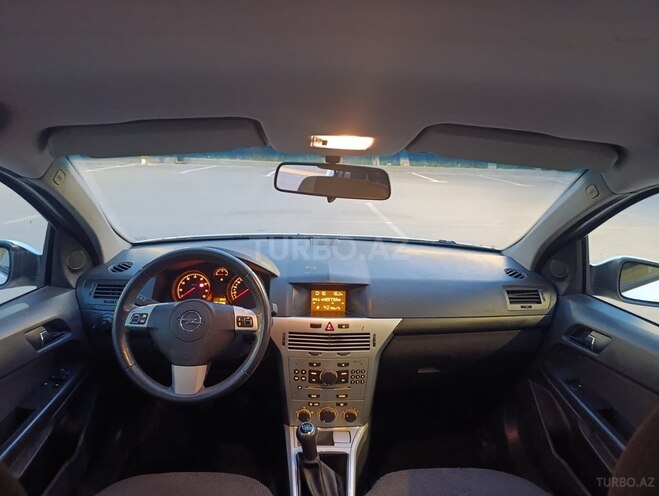 Opel Astra-10