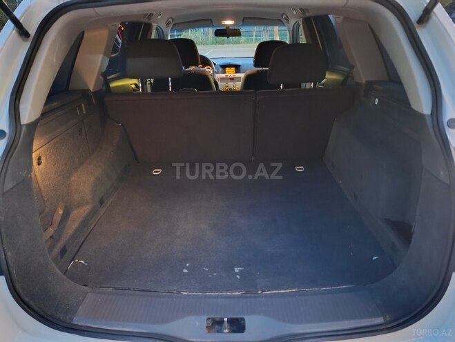 Opel Astra-11