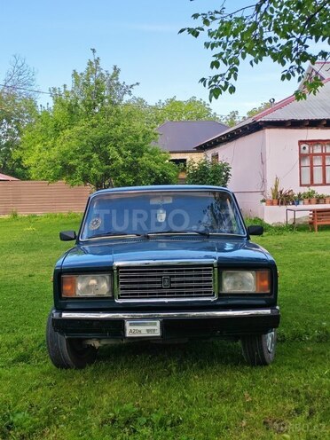 LADA (VAZ) 2107-1