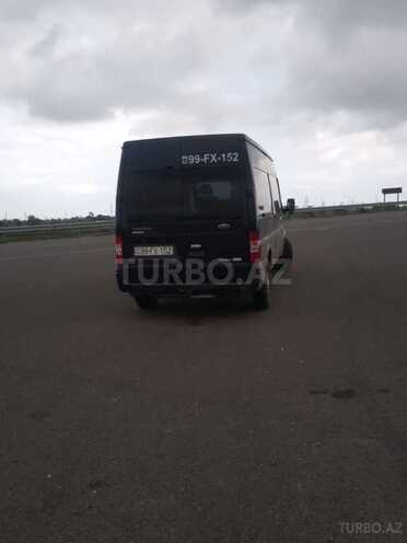 Ford Transit-8