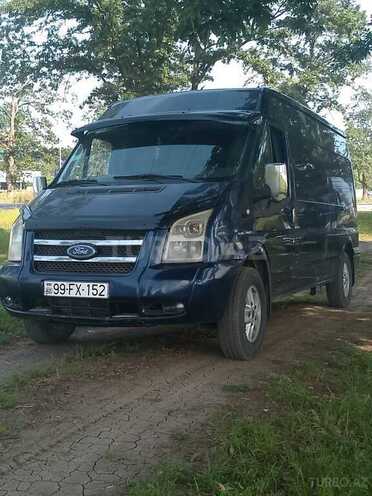 Ford Transit-2