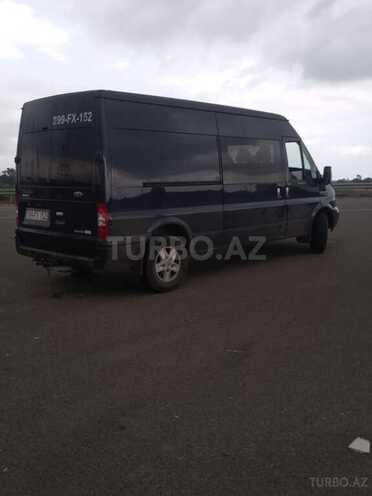 Ford Transit-7