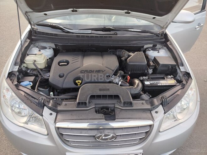 Hyundai Avante-13