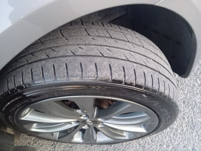 Hyundai Sonata-20