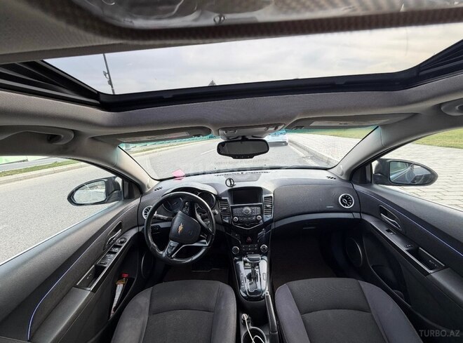 Chevrolet Cruze-9