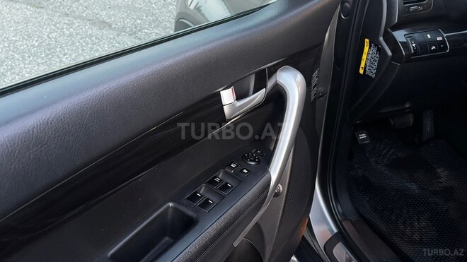 Kia Sorento-11