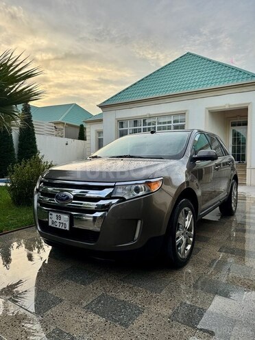 Ford Edge-2