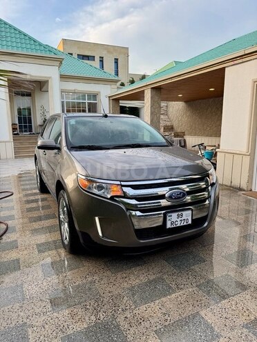 Ford Edge-3