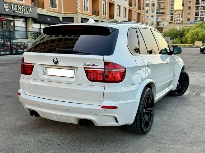 BMW X5 M-8
