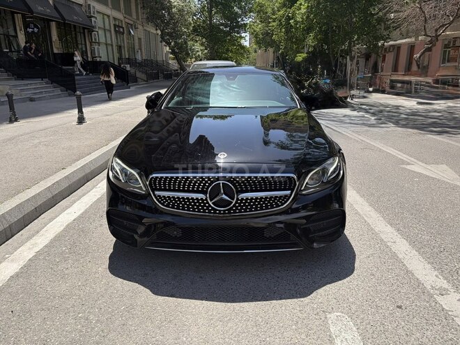 Mercedes E 400 4MATIC-4