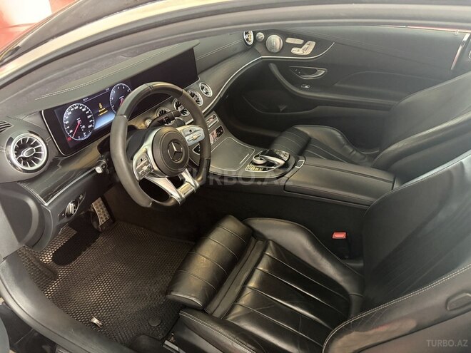 Mercedes E 400 4MATIC-14