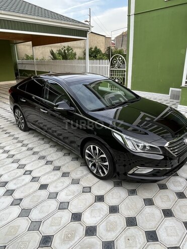 Hyundai Sonata-2
