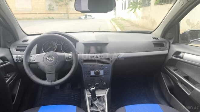 Opel Astra-10