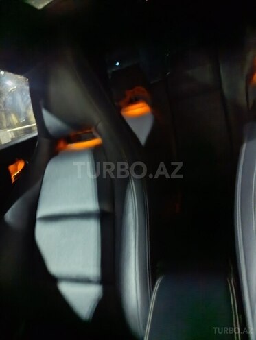Mercedes CLA 250-3