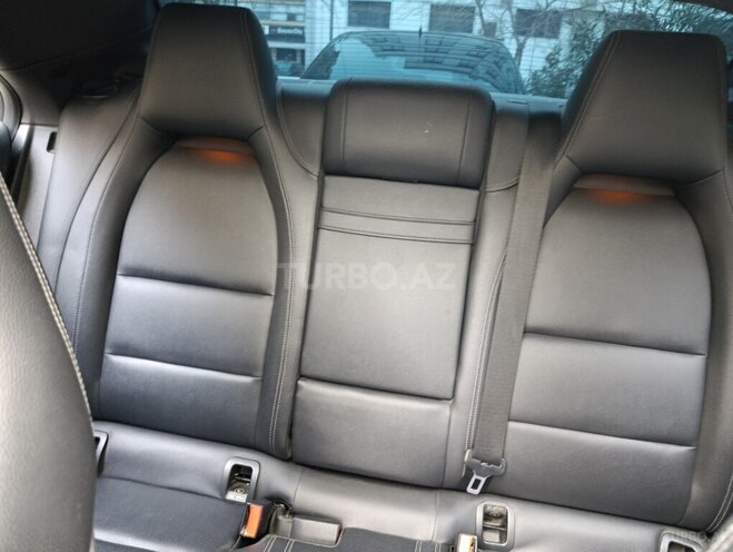 Mercedes CLA 250-9