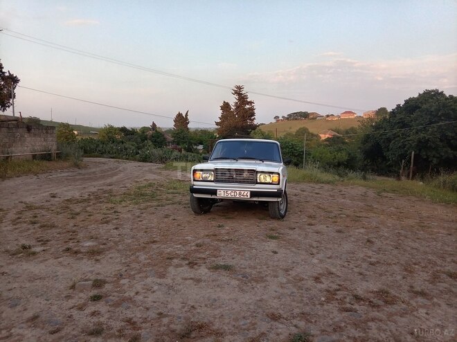 LADA (VAZ) 2107-21