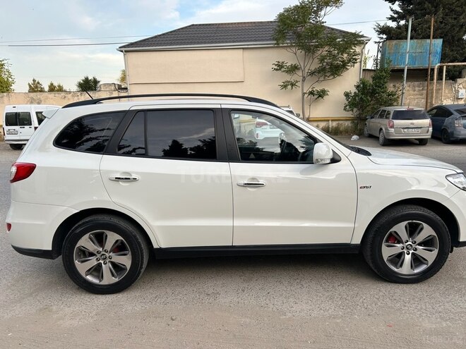 Hyundai Santa Fe-3