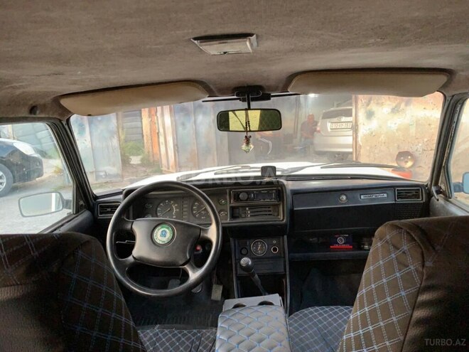 LADA (VAZ) 2107-10