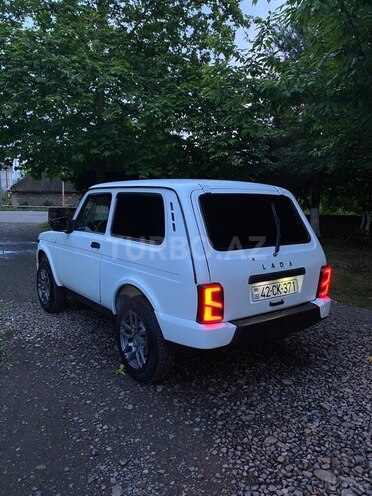 LADA (VAZ) Niva-6