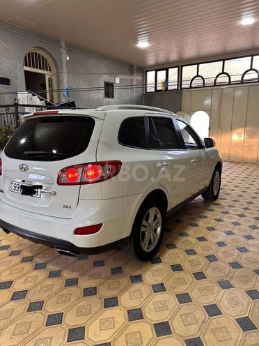 Hyundai Santa Fe-5