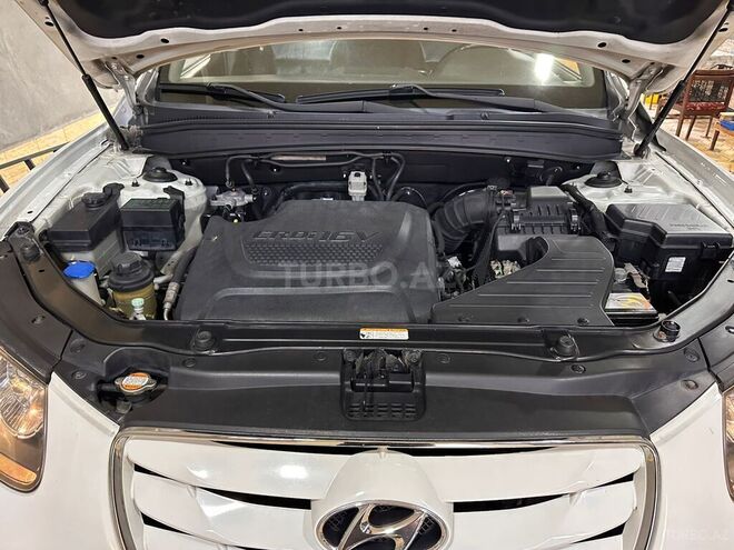 Hyundai Santa Fe-14