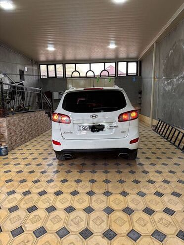 Hyundai Santa Fe-6