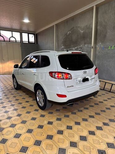 Hyundai Santa Fe-4