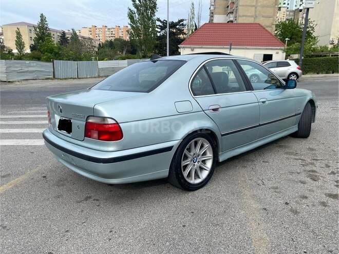 BMW 523-4