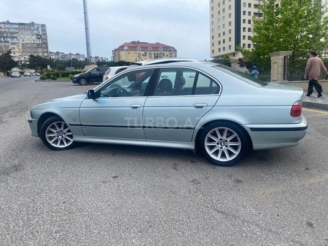 BMW 523-2