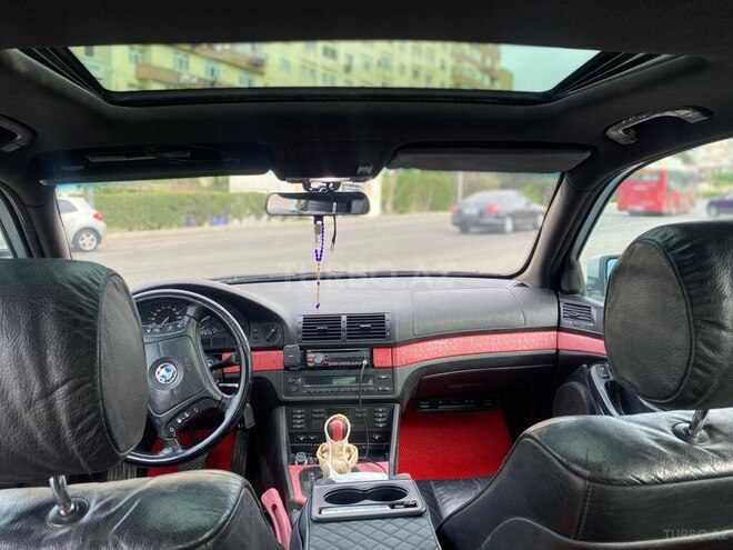 BMW 523-9