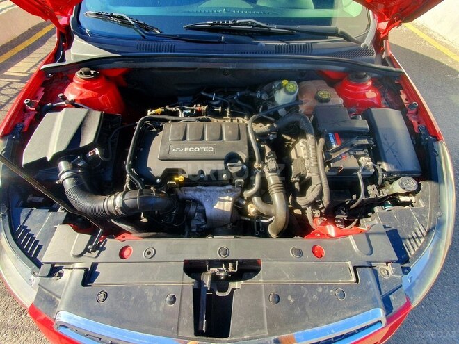 Chevrolet Cruze-13