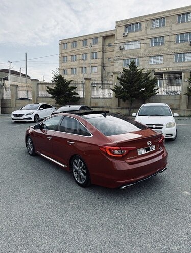 Hyundai Sonata-5