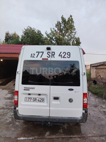 Ford Transit-2