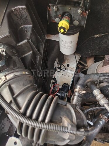 Ford Transit-16