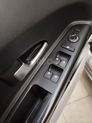 Kia Ceed SW-8